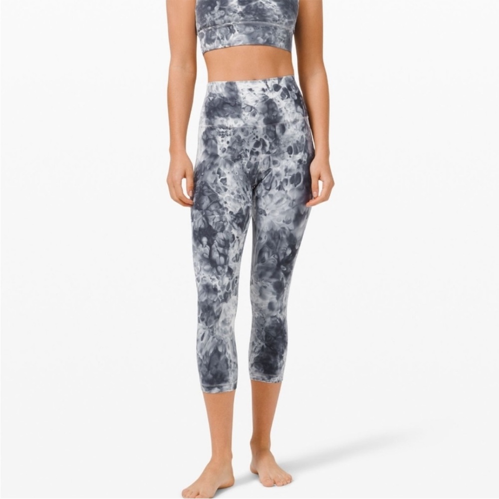 Lululemon Wunder Under tye-dye
